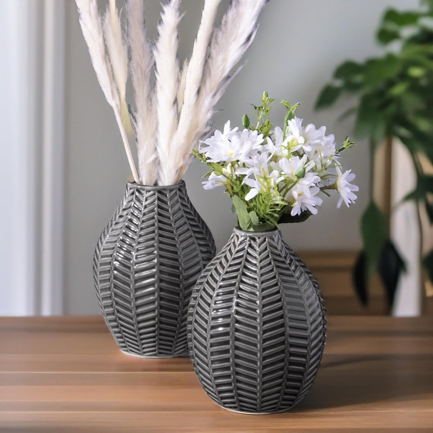 set of 2 grey leaf ceramic vase